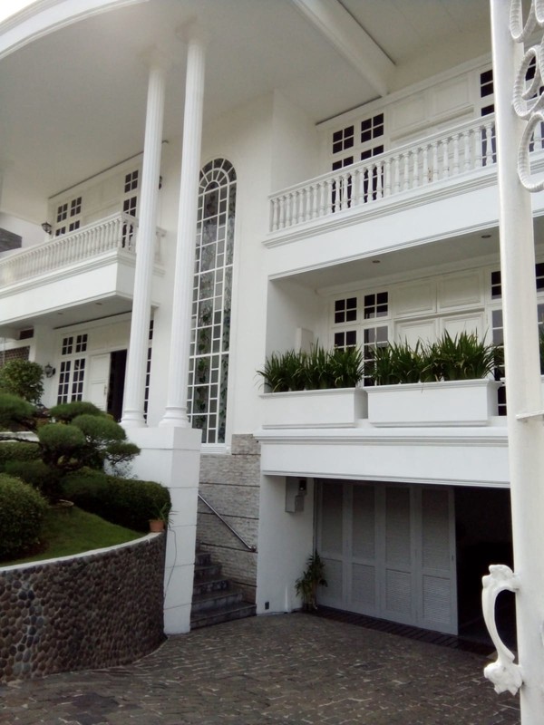 Rumah Bagus Di Pondok Indah, Jakarta Selatan 