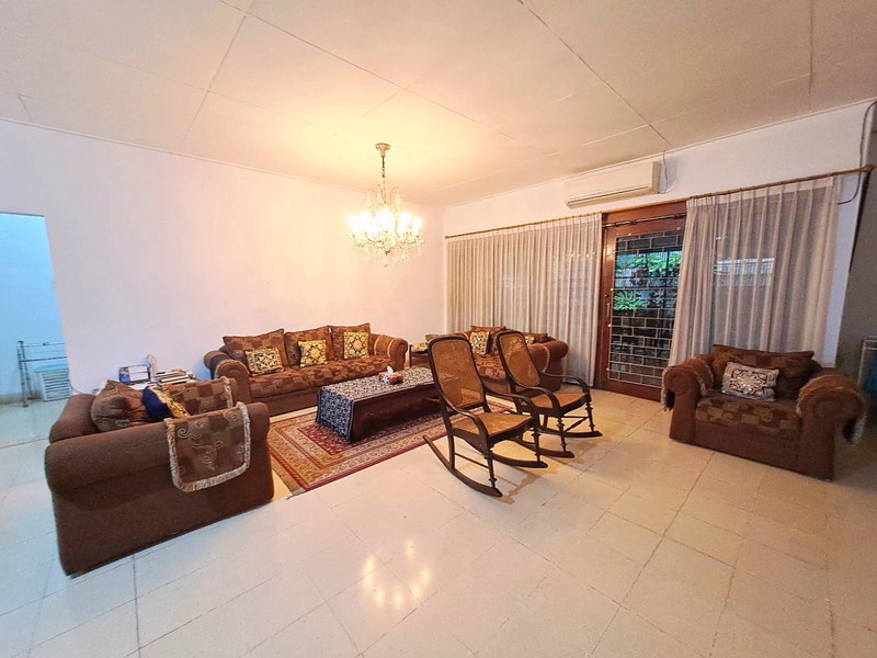 Rumah Mewah di Cilandak Barat dekat Pondok Indah Jagakarsa Kemang