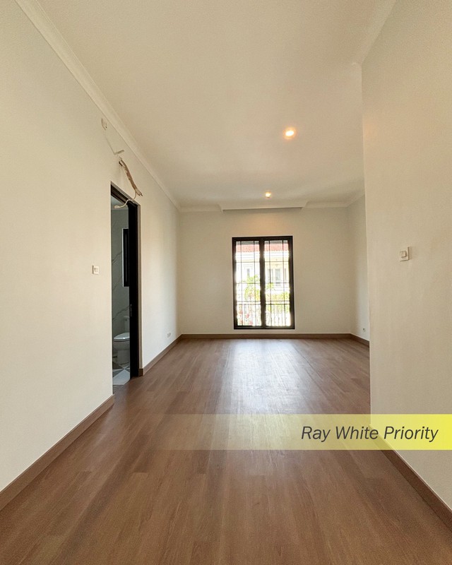 BRAND NEW AMERICAN CLASSIC IN DESIGN AT BINTARO JAYA SEKTOR 9, TANGERANG SELATAN 