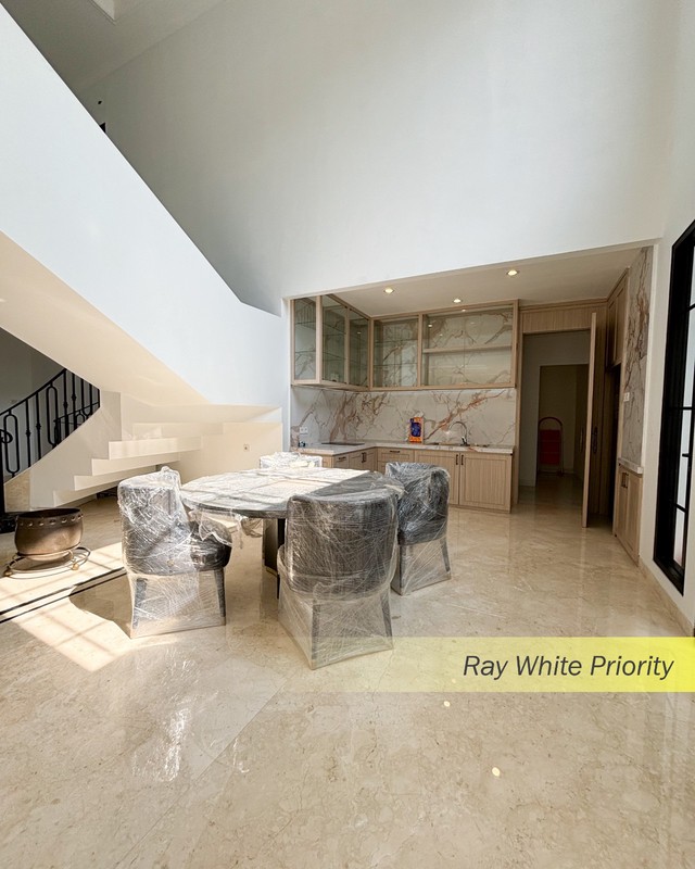 BRAND NEW AMERICAN CLASSIC IN DESIGN AT BINTARO JAYA SEKTOR 9, TANGERANG SELATAN 