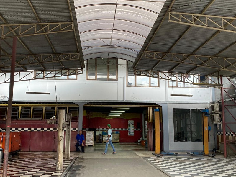 Gudang - Bengkel Lokasi Strategis di  Bintaro, Jakarta Selatan