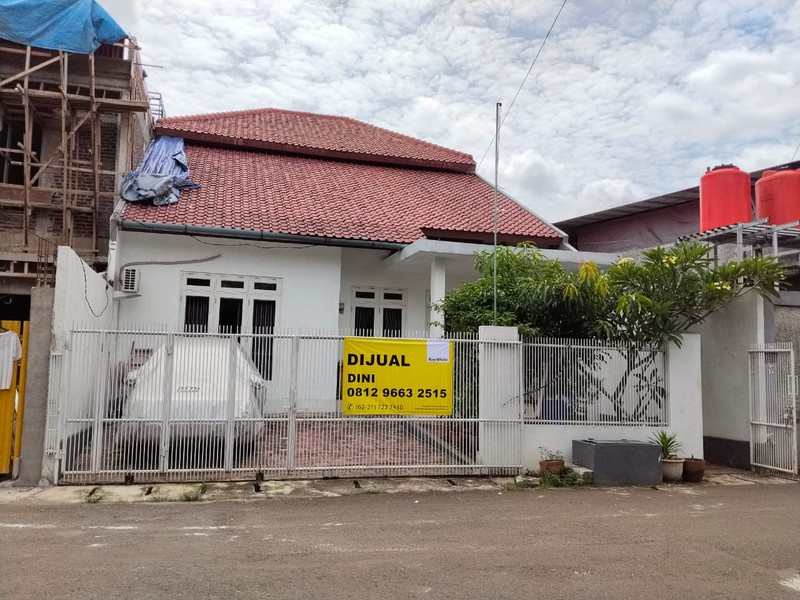 Dijual Cepat Murah Rumah Asri Akses 2 Mobil Kowilhan Cipayung 3 Km Tol Jorr bambu apus