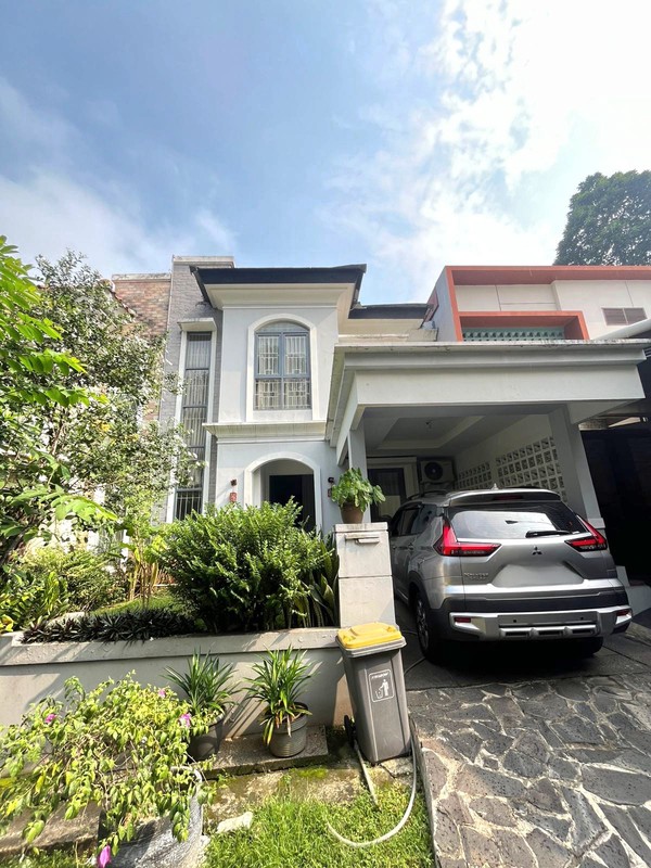 Rumah Bagus Siap Huni dengan Hunian Nyaman dan Asri @Bintaro Sektor 9