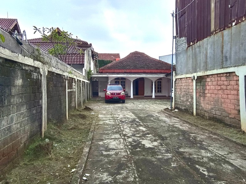 DISEWAKAN RUMAH COCOK UNTUK KANTOR/GUDANG DI JAGAKARSA