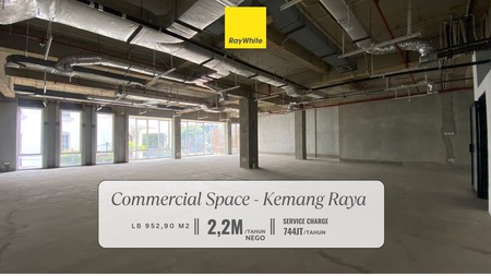 Disewakan Commercial Space di Area Premium Kemang Raya, Jakarta Selatan. Cocok untuk Restaurant / Retail Store