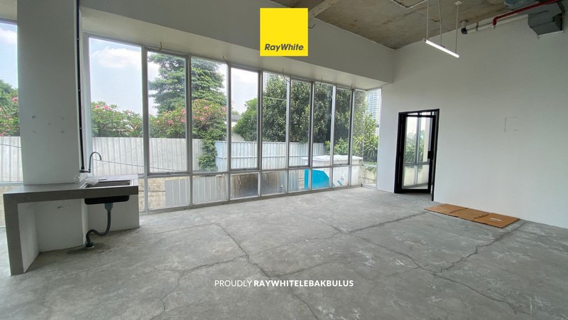 Disewakan Commercial Space di Area Premium Kemang Raya, Jakarta Selatan. Cocok untuk Restaurant / Retail Store