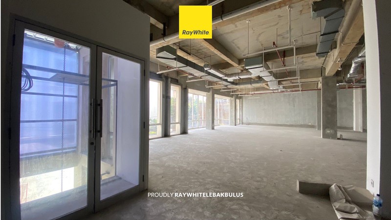 Disewakan Commercial Space di Area Premium Kemang Raya, Jakarta Selatan. Cocok untuk Restaurant / Retail Store