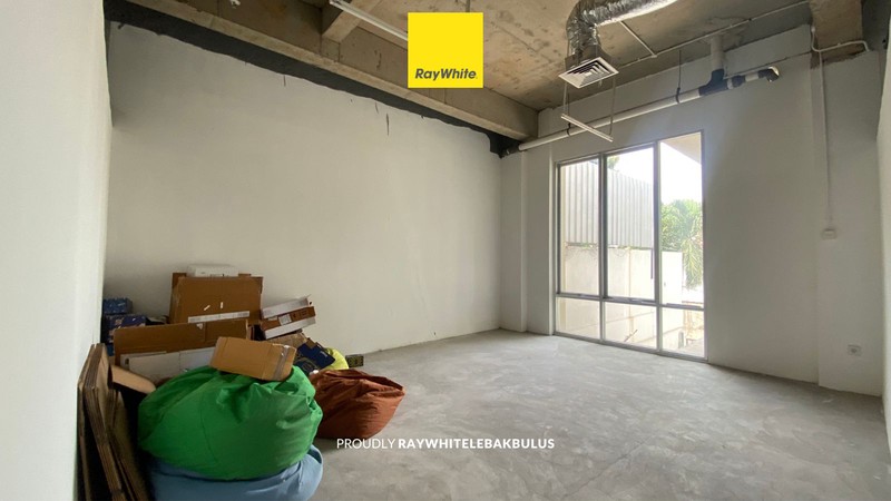 Disewakan Commercial Space di Area Premium Kemang Raya, Jakarta Selatan. Cocok untuk Restaurant / Retail Store