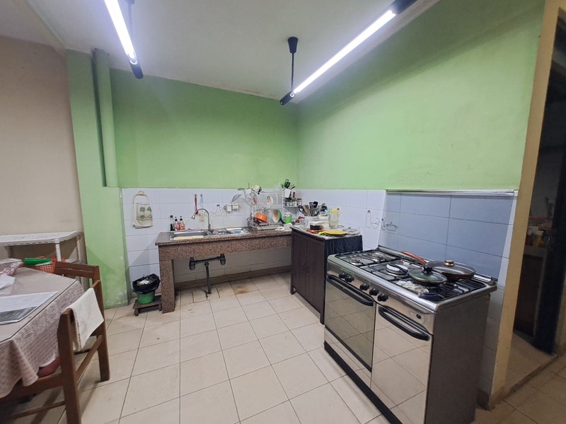 Rumah Mewah Style Modern di Lingkungan Nyaman CitraGrand Cibubur  /  A Luxury Modern House in CitraGrand Cibubur