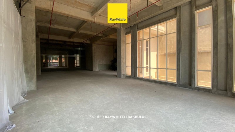 Disewakan Commercial Space di Area Premium Kemang Raya, Jakarta Selatan. Cocok untuk Restaurant / Retail Store 