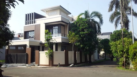 Rumah Di Anggrek Loka BSD Tangerang Selatan 