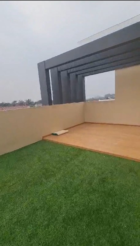 Rumah Di Anggrek Loka BSD Tangerang Selatan 