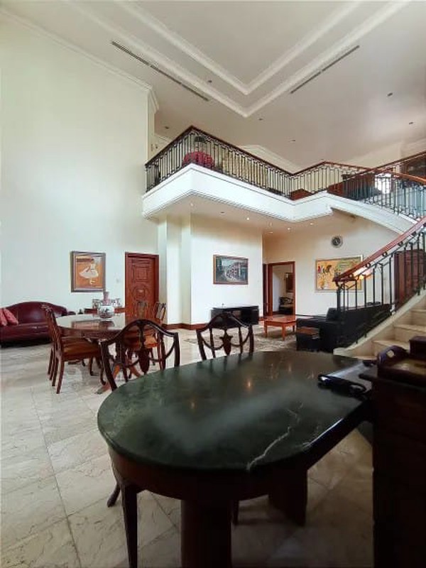 Dijual Rumah Bagus, Bangunan Kokoh dan Terawat, 2 Lantai di Bintaro Sektor 3