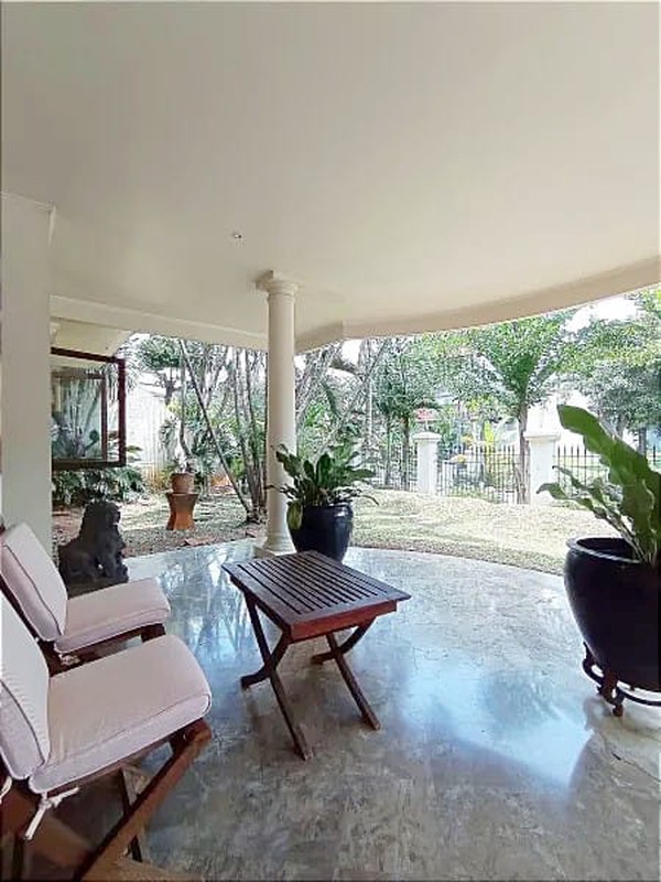 Dijual Rumah Bagus, Bangunan Kokoh dan Terawat, 2 Lantai di Bintaro Sektor 3