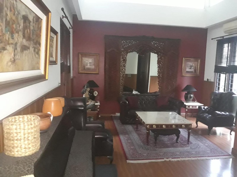 Dijual Rumah Bagus Siap Huni Dua Lantai di Bintaro Sektor 7