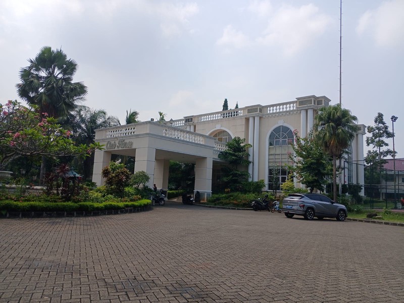 Dijual rumah dalam cluster 4 KT di Graha Hijau Ciputat dengan banyak Fasilitas 