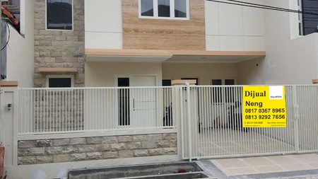 Rumah Baru Gress !!! di ARAYA Tahap 2 Surabaya Timur, Minimalis, 2 Lantai, SIAP HUNI... SUDAH READY BURUANN !!!