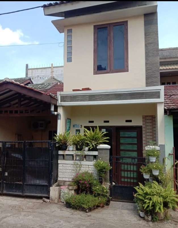 Dijual Cepat Rumah Asri Taman Tiga Putri - Cinere