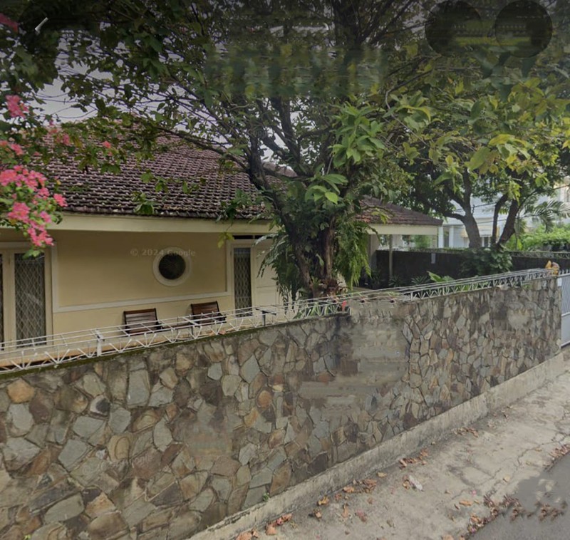 DIJUAL RUMAH KONDISI BAGUS SANGAT STRATEGIS DI CILANDAK.