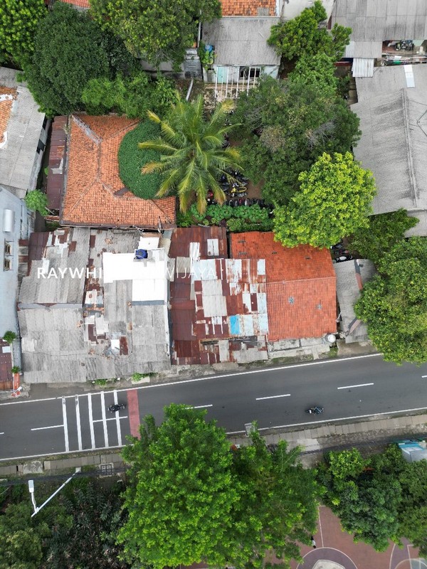 Tanah Dan Bangunan Lokasi Strategis Area Lenteng Agung Jagakarsa