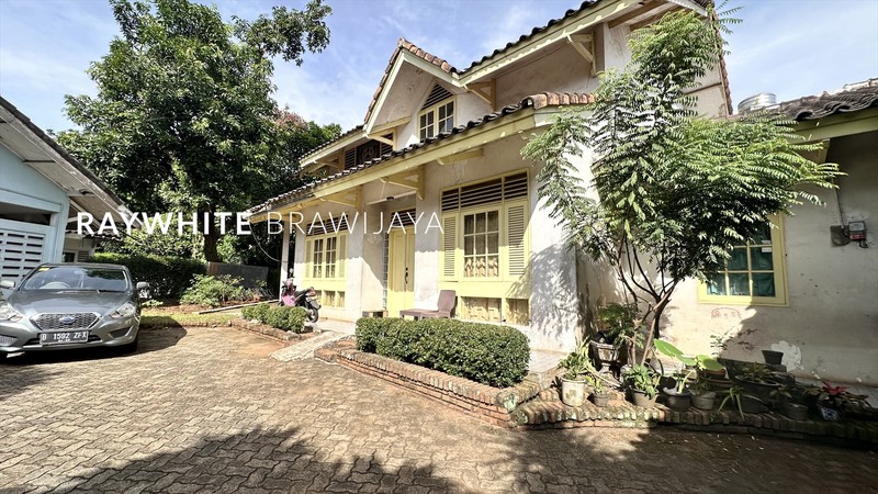 Rumah Lama Hitung Tanah Lokasi Strategis Area Andara Depok