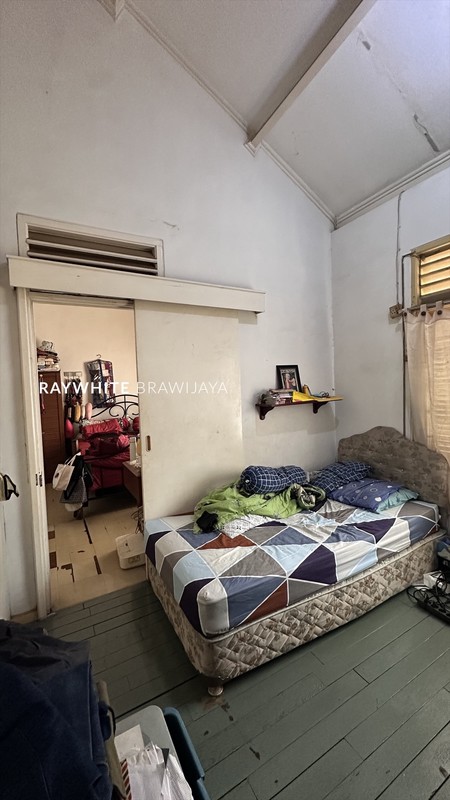 Rumah Lama Hitung Tanah Lokasi Strategis Area Andara Depok