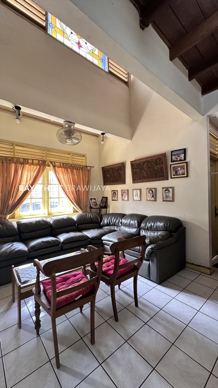 Rumah Lama Hitung Tanah Lokasi Strategis Area Andara Depok