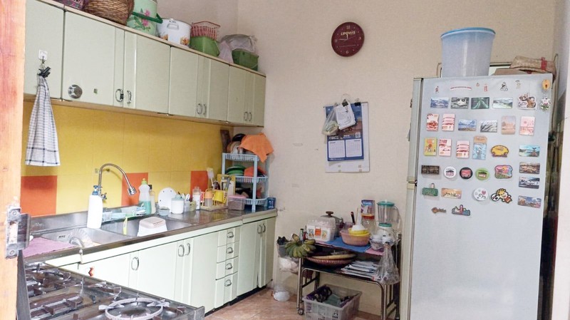 Rumah di Manyar Indah Surabaya Timur, Bagus + Terawat, Row Jalan Lebar bisa 3 mobil, SHM