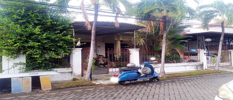 Rumah di Manyar Indah Surabaya Timur, Bagus + Terawat, Row Jalan Lebar bisa 3 mobil, SHM
