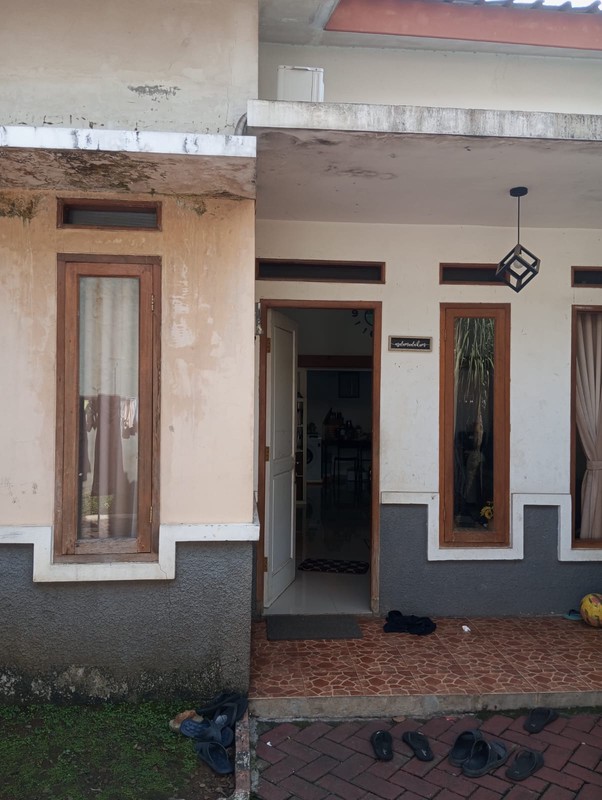 Dijual Rumah Bentuk L Di Jl. Cendrawasih Raya, Ciputat Timur, Tangerang Selatan