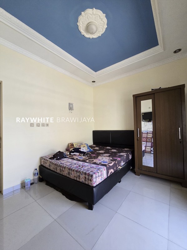 Rumah Siap Huni Bangunan 2 Lantai Area Kramat Jati 