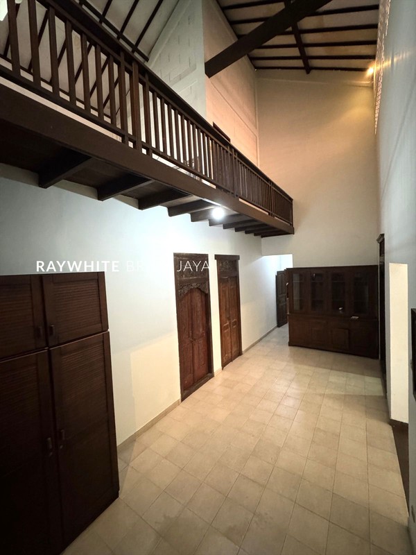 Rumah Siap Huni Lokasi Strategis Area Kebayoran Baru