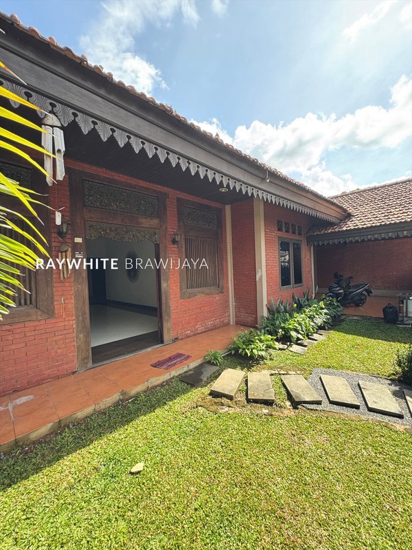 Rumah Siap Huni Lokasi Strategis Area Kebayoran Baru