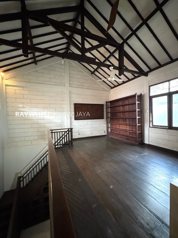 Rumah Siap Huni Lokasi Strategis Area Kebayoran Baru