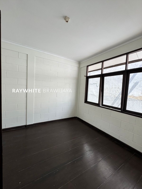 Rumah Siap Huni Lokasi Strategis Area Kebayoran Baru