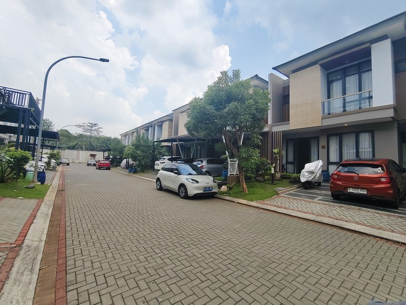 Rumah Kota Wisata Cluster Baru