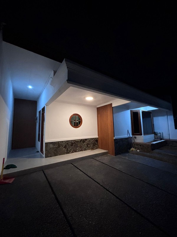 Rumah baru Renovasi, Lokasi strategis bebas banjir di Bintaro Sektor 2