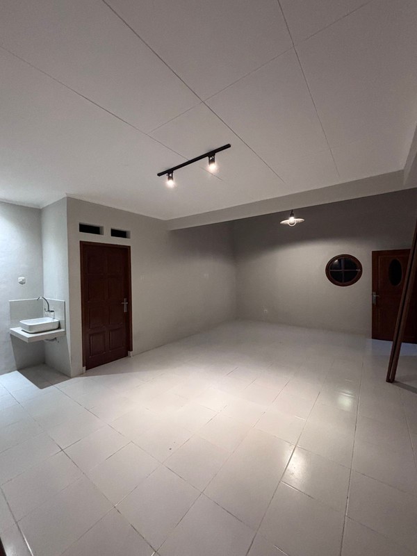 Rumah baru Renovasi, Lokasi strategis bebas banjir di Bintaro Sektor 2