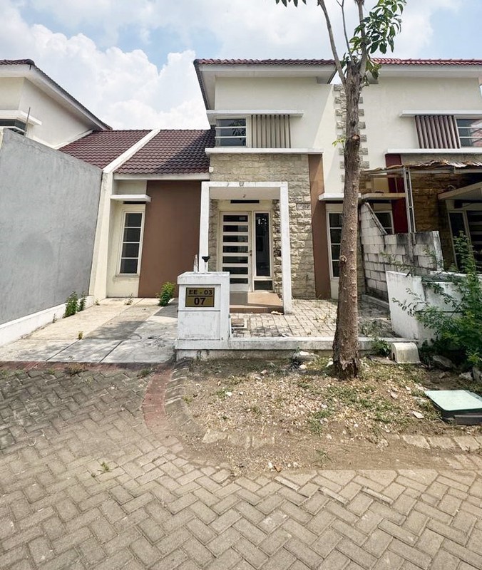 RUMAH BARU di Puri Surya Jaya Valencia Icon Sidoarjo, Lingkungan Asri & Nyaman - LM -