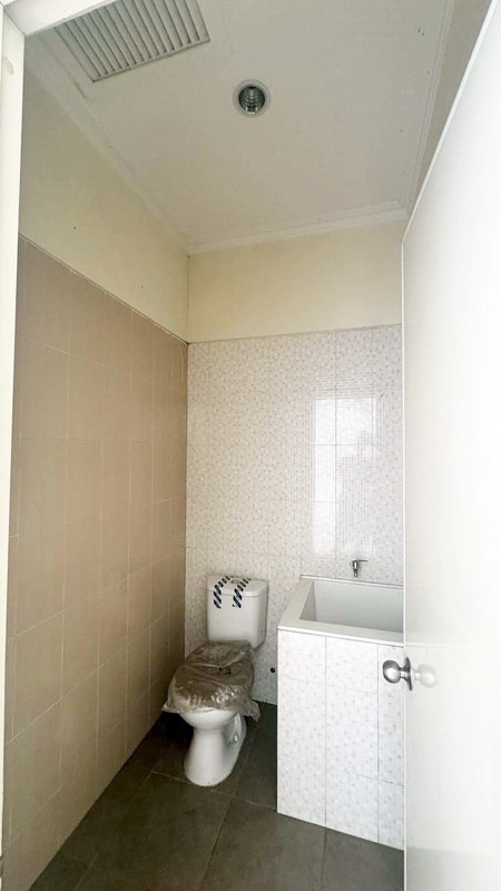 RUMAH BARU di Puri Surya Jaya Valencia Icon Sidoarjo, Lingkungan Asri & Nyaman - LM -