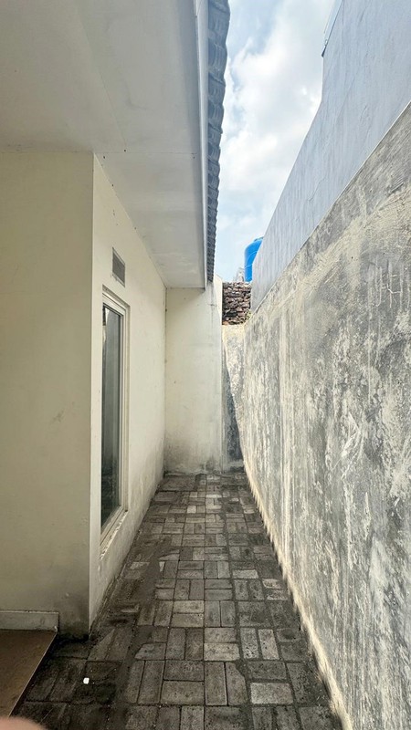 RUMAH BARU di Puri Surya Jaya Valencia Icon Sidoarjo, Lingkungan Asri & Nyaman - LM -