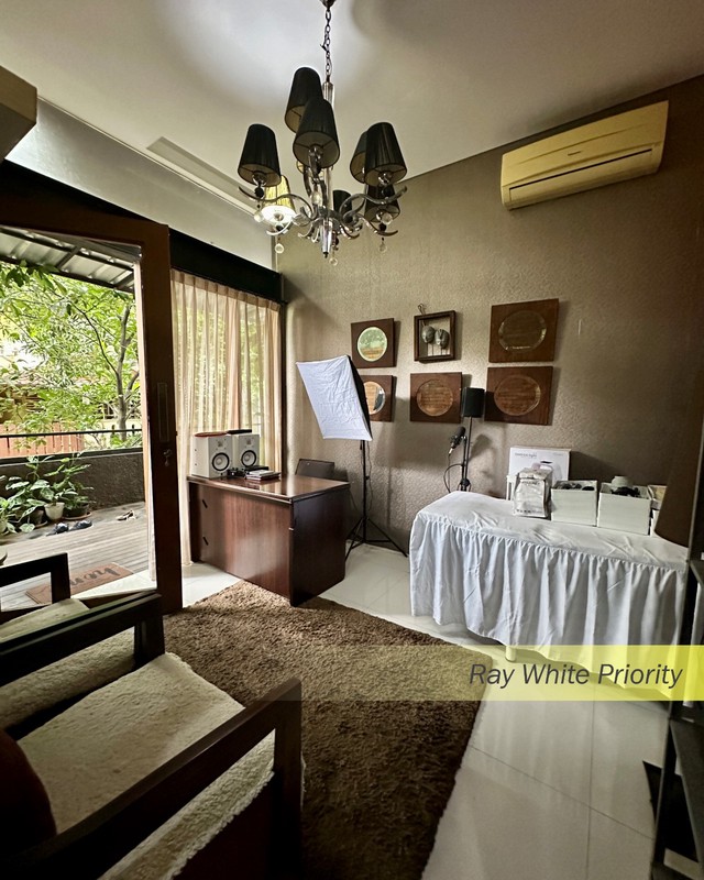 ARTISTIC ELEGANCE, LEXURY AND MODERN HOUSE, BINTARO SEKTOR 9, TANGERANG SELATAN