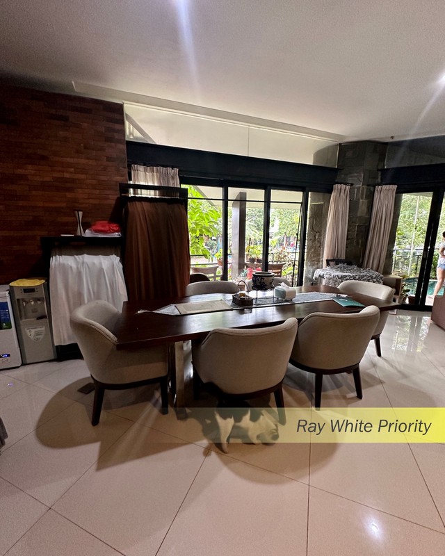 ARTISTIC ELEGANCE, LEXURY AND MODERN HOUSE, BINTARO SEKTOR 9, TANGERANG SELATAN