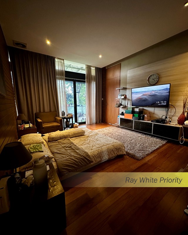 ARTISTIC ELEGANCE, LEXURY AND MODERN HOUSE, BINTARO SEKTOR 9, TANGERANG SELATAN