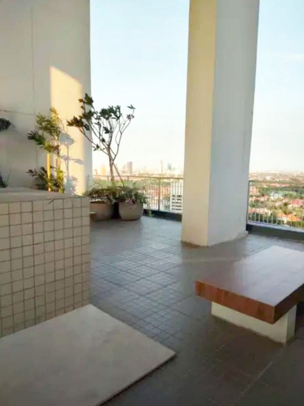 Apartemen BENSON PAKUWON MALL Lantai 27 Surabaya Barat, View Pool & City - LM -
