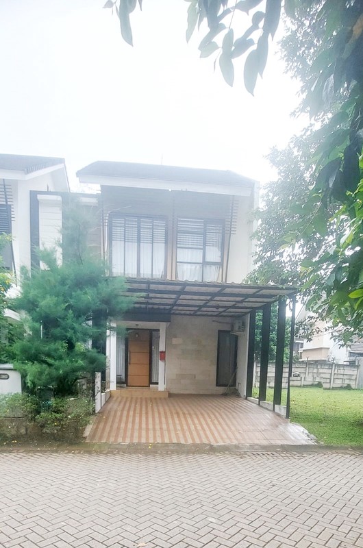 Rumah 2 Lantai, dalam Cluster, kemanan 24 Jam di Bintaro Sektor 9