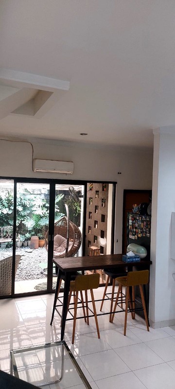 Rumah 2 Lantai, dalam Cluster, kemanan 24 Jam di Bintaro Sektor 9