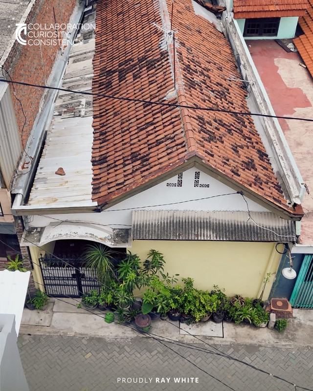 Jual Rumah Siwalankerto Surabaya Selatan Lokasi Strategis Dekat Tol Waru, Dekat Jalur Utama Ahmad Yani, Dekat Terminal Bungurasih Surabaya, Dekat Jalur Utama Kota. Tentunya Kawasan Bebas Banjir 