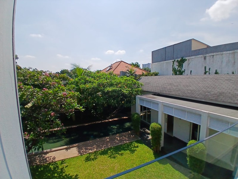 Disewa rumah bagus dan mewah 2 tingkat di Cilandak ,dekat ke MRT cipete