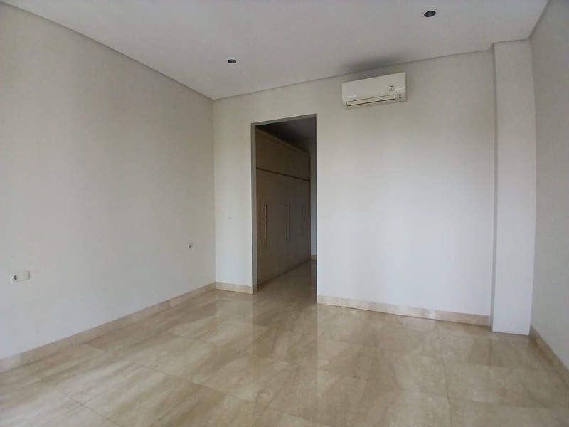 Disewa rumah bagus dan mewah 2 tingkat di Cilandak ,dekat ke MRT cipete